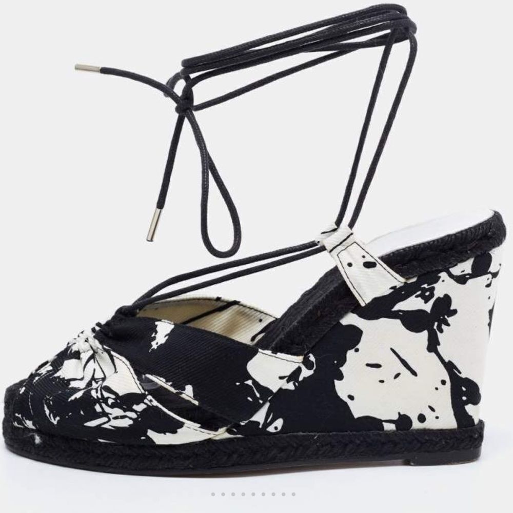 Hermes Wedges size 35.5